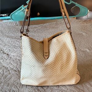 Stella and Dot Elegant Cream Woven Shoulder Bag